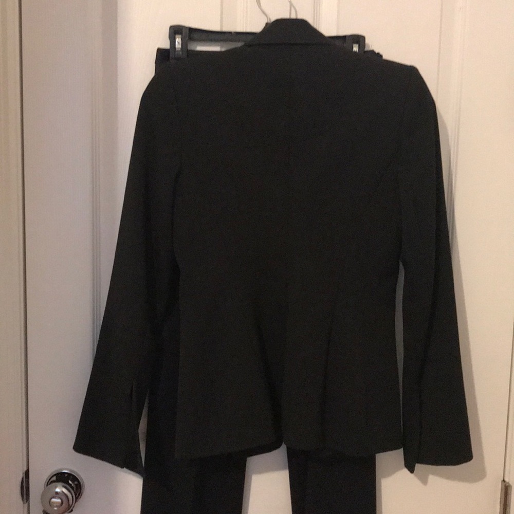 Pant suit - Picture 4 of 8